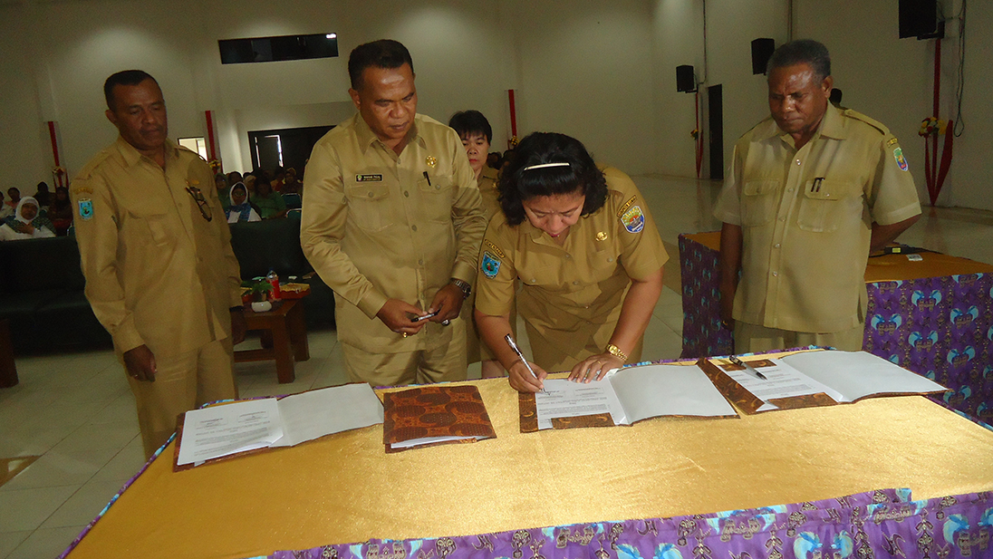 Penandatangan Surat kerjasama 4 OPD dengan Dukcapil (foto Dar)