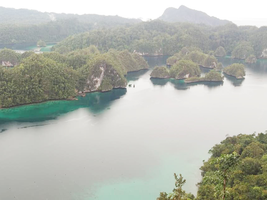 Salah satu pemandangan di Triton Kaimana. | Foto: KT