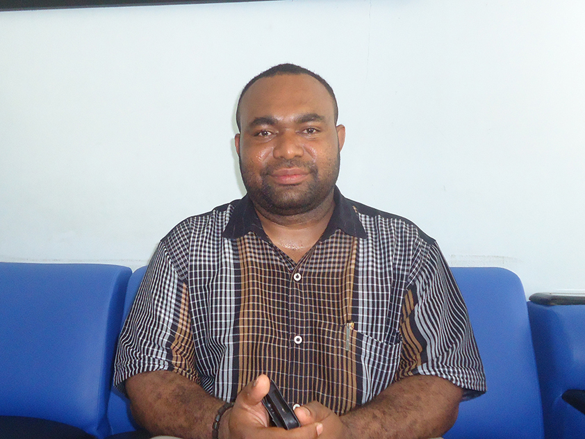 Arnold Rumere Tenaga Ahli Madya Pelayan Sosial Dasar Kantor Perwakilan Wialyah 7 Papua Barat.
