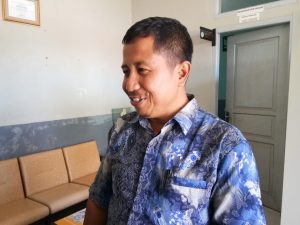 Girmanto: ‘Selfi Diatas Meja Sekolah, Saya Keluarkan’