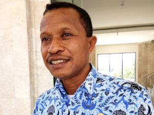 Kepala Bapenda Kaimana, La Bania, S.Sos