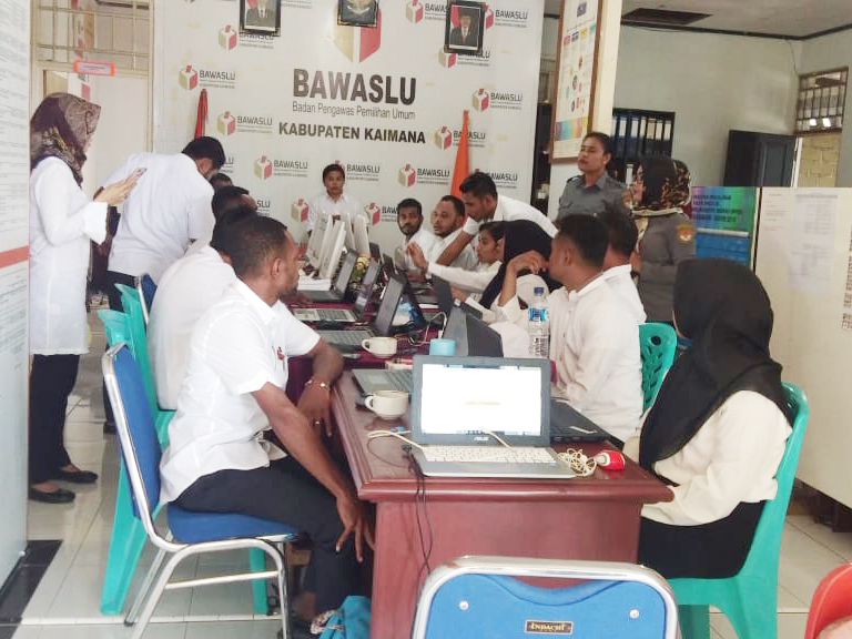 Pelaksanaan Tes Evaluasi Kinerja Pegawai Non PNS Bawaslu Kabupaten Kaimana