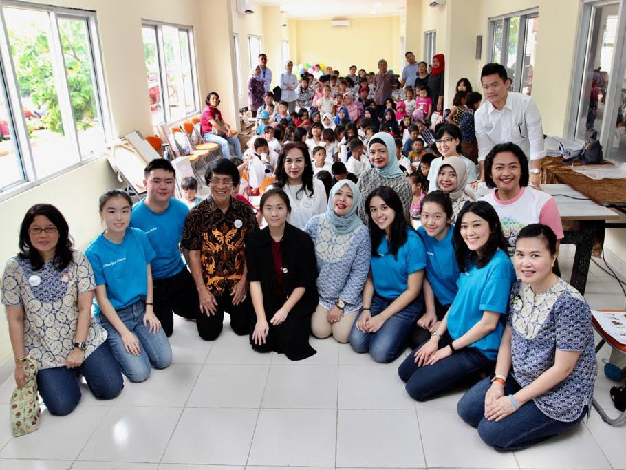 Pose bersama YAMSA dan YPH beserta para Narasumber usai sosialisasi.
