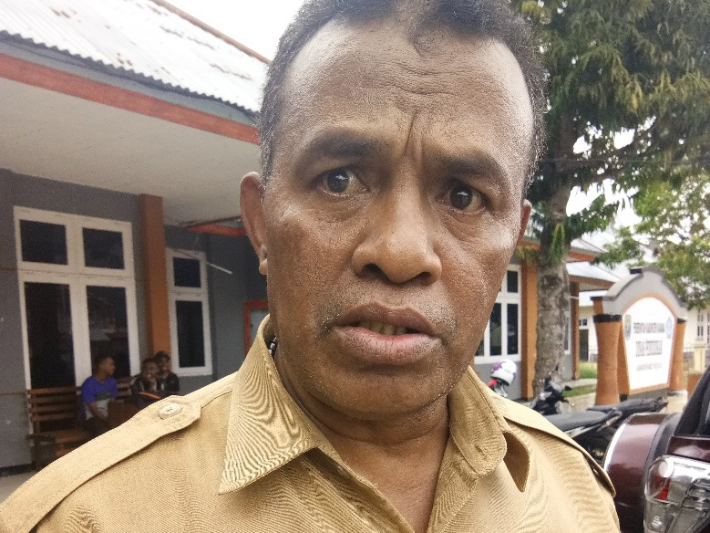 Kepala Dinas Pendidikan Kabupaten Kaimana, Kosmas Sarkol