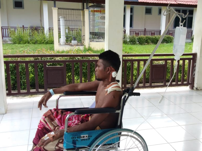 La Uten, korban penikaman yang saat ini sedang dirawat di RSUD Kaimana.