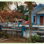 Rumah milik salah satu perangkat desa Kampung Ure yakni Kaur Pemerintahan yang masih dalam bentuk rangka dan belum selesai dikerjakan pihak kontraktor.(FOTO: IST)