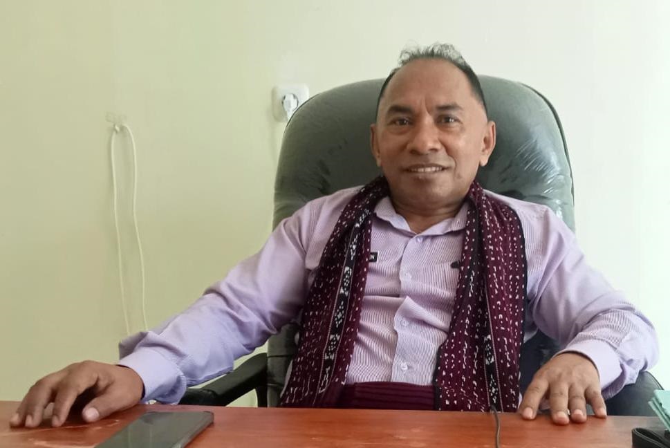 Kepala.UPTD Pendapatan Daerah Daerah Wilayah Kabupaten Flores Timur, Emanuel Bala Kelen, S.Sos. (FOTO : EMAN)