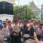 Aliansi Non ASN Geruduk Gedung DPRK Kaimana