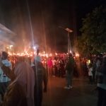 Unik, Rombongan Pawai Obor Paskah Diterima Remaja Mesjid di Kaimana