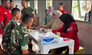 Ratusan Prajurit Batalion TP 864 Nane Nambae Sukarela Donor Darah