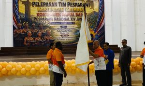 Lepas Kontingen Pesparawi, Bupati Kaimana ; Harumkan Nama Daerah di Tingkat Nasional