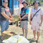 Lucky Loupatty Bantu 18 Mahasiswa Polenka KKN di Kampung Wamesa
