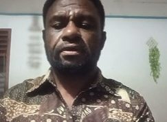 Kecam Penembakan Pilot Warga USA, Kepala Suku Miere Kaimana Siap Amankan Tanah Adatnya
